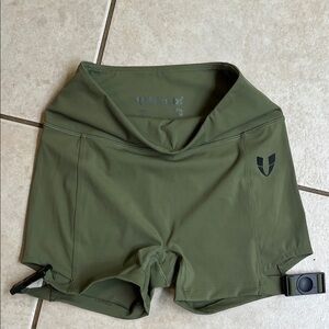 Firm abs Olive Green Women's Shorts